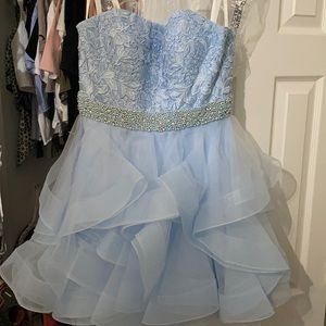 Strapless formal dress